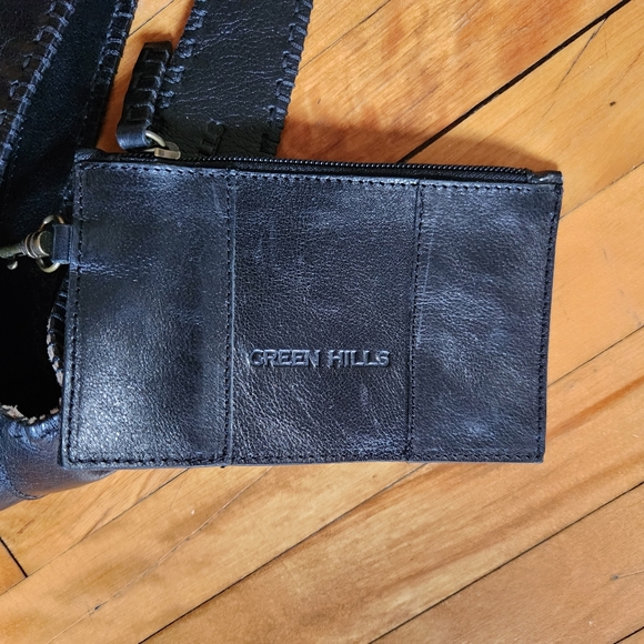 Green Hills leather over the shoulder purse - Picture 4 of 6